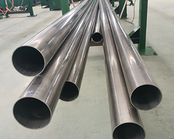 Thin-walled stainless steel pipe insulation